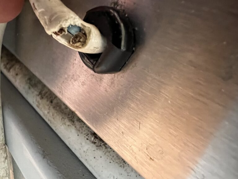 Pat Fail Examples 5 common PAT testing failures and how to avoid them - Kent PAT Testing